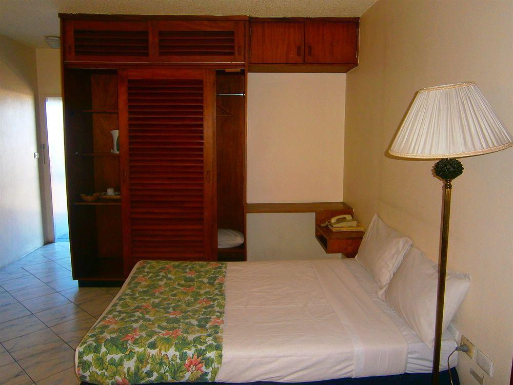 Southern Cross Hotel Suva Esterno foto